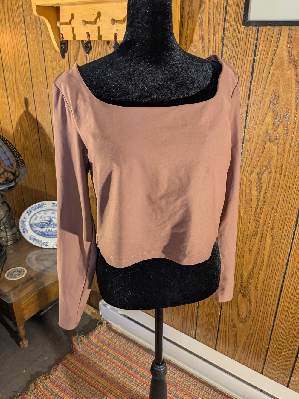 Old Navy Cropped Workout Top Camel